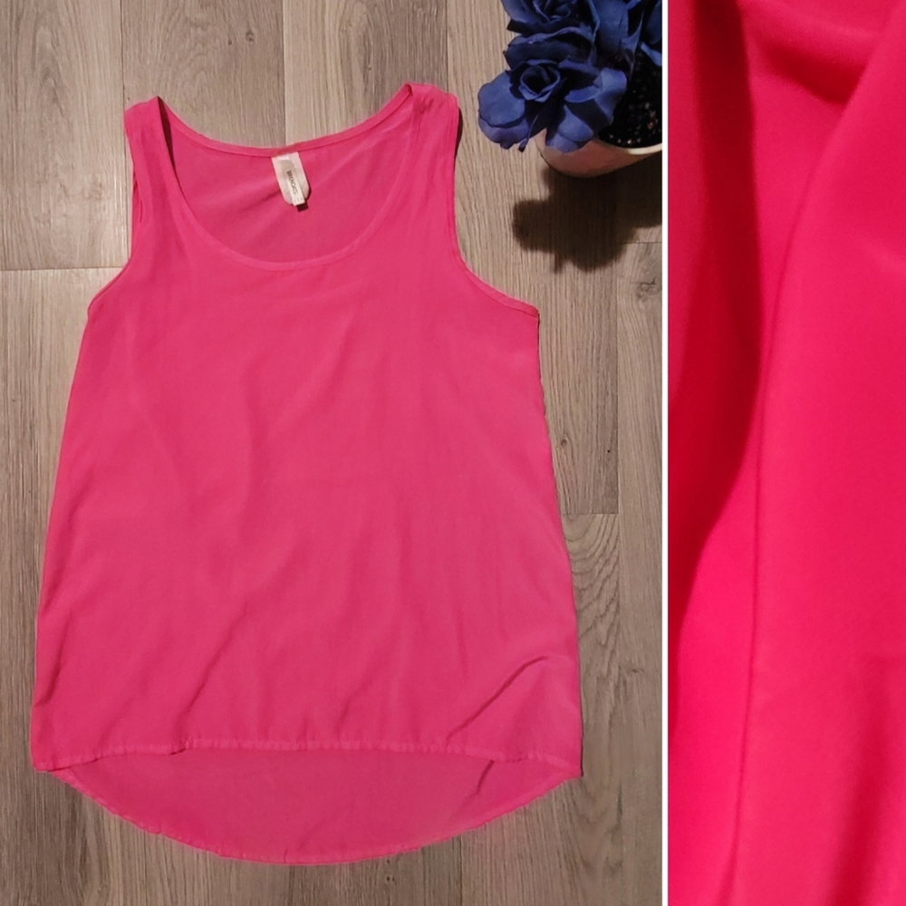 Brenda's Hot Pink Sleeveless Top, Size Women's Small (S)